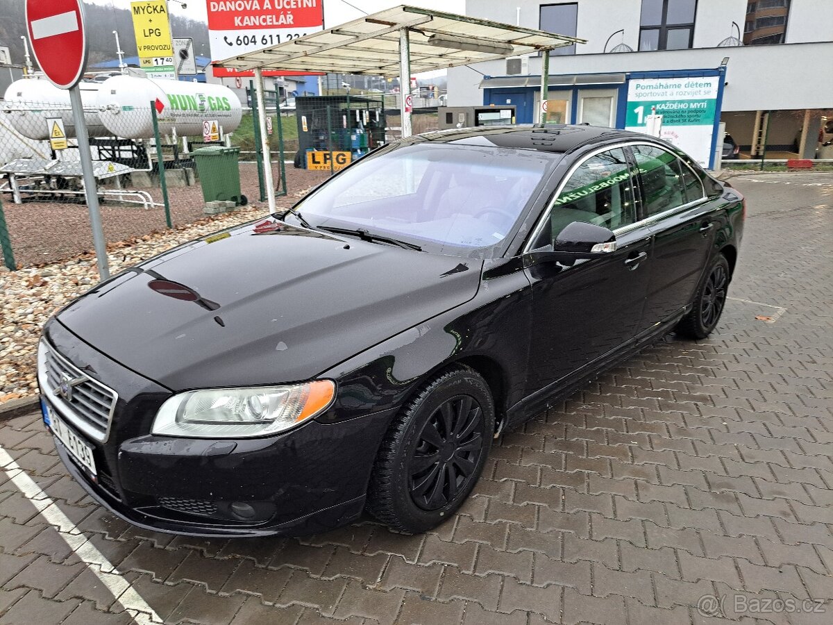 Volvo S80 II 2.5T, r.v. 12/2008, 330 tis Km, 147kw, LPG