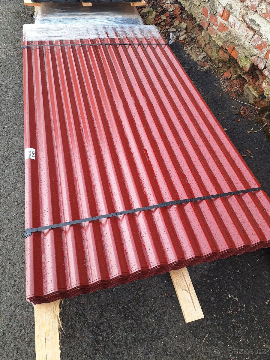 Plech vlnitý S18 - RAL 3009 , tabule 300,-/ ks