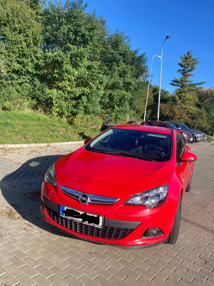 Opel Astra 1.6T GTC
