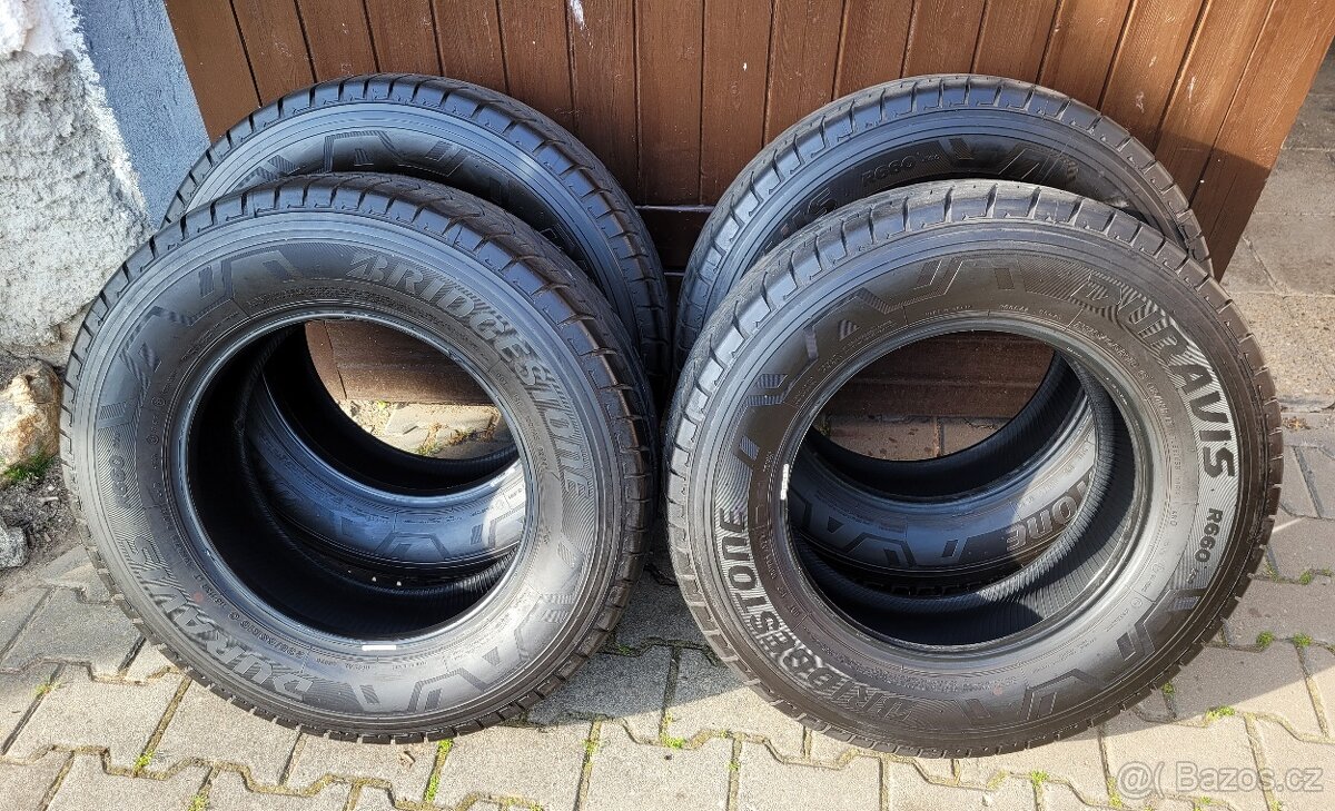 235/65 R16 C Letní pneu