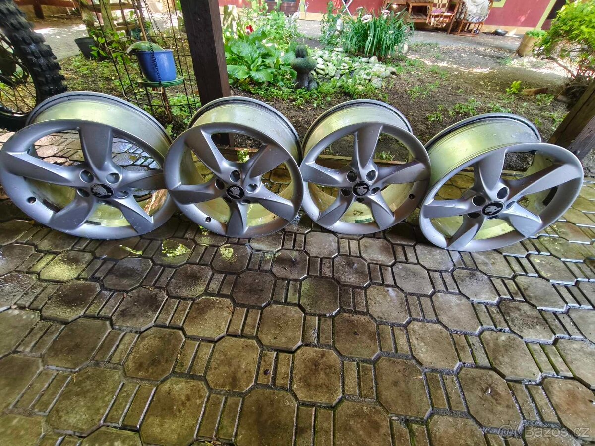 ALU kola 17", E7-5J, ET37, 5x112