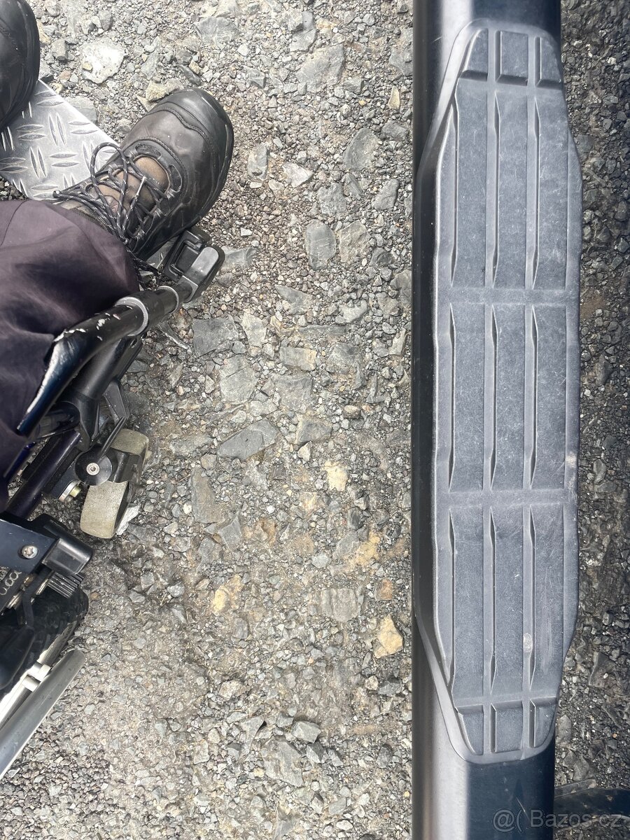 Dodge ram -koupim tento plast na nášlap