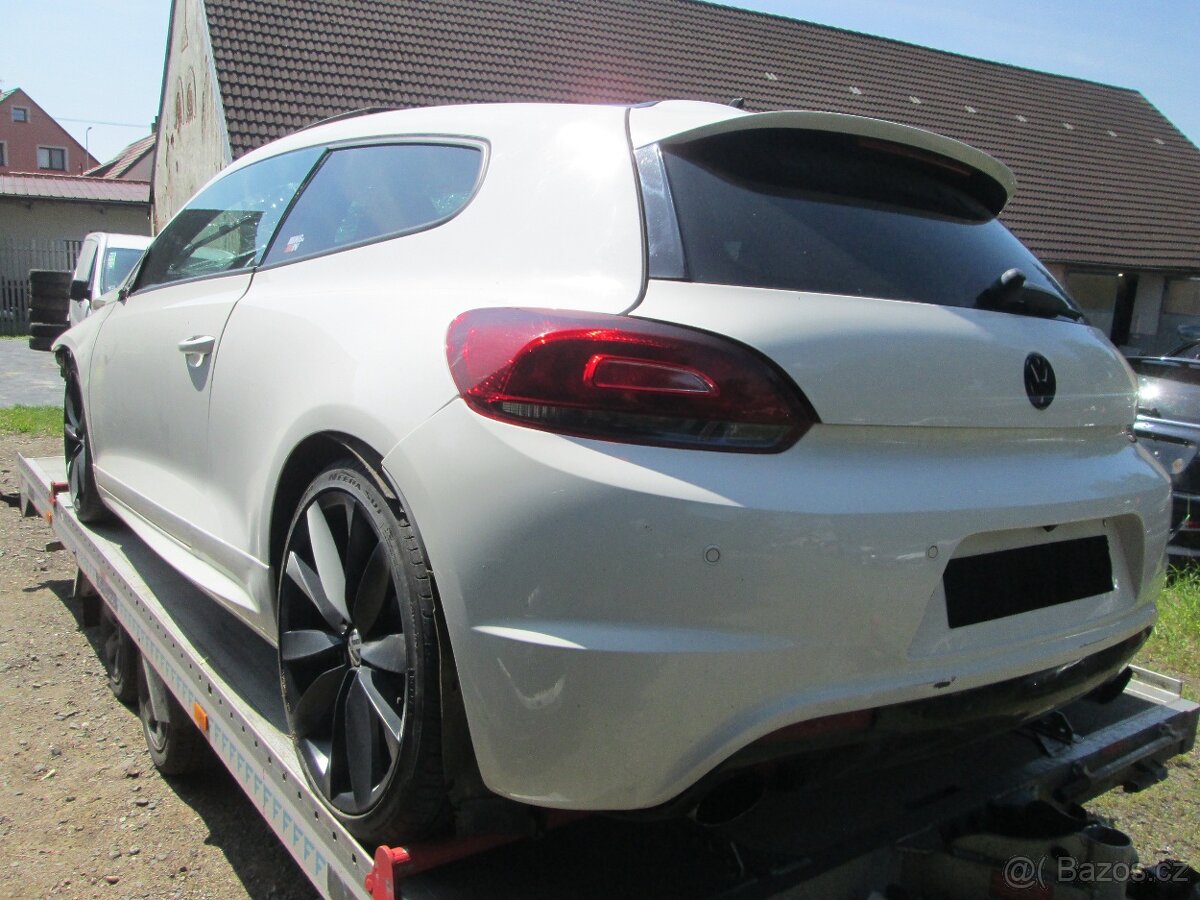 VW Scirocco R-LINE 2.0TSI 155kw DSG CCZ NJL rok 2011