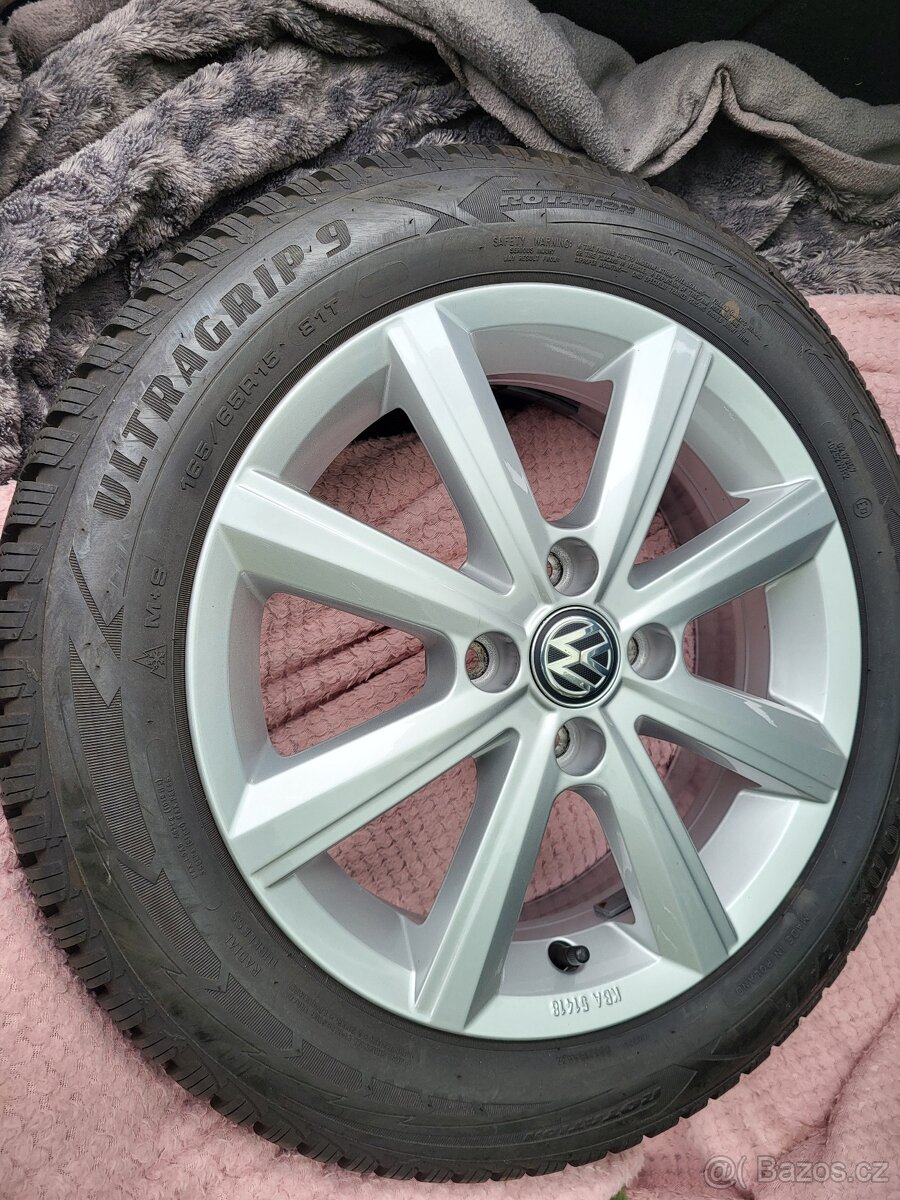 15" zimní VW MERANO UP Citigo Alukola Goodyear 165/65/15 7m