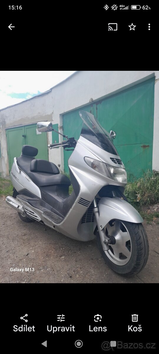 Suzuki Burgman AN 400