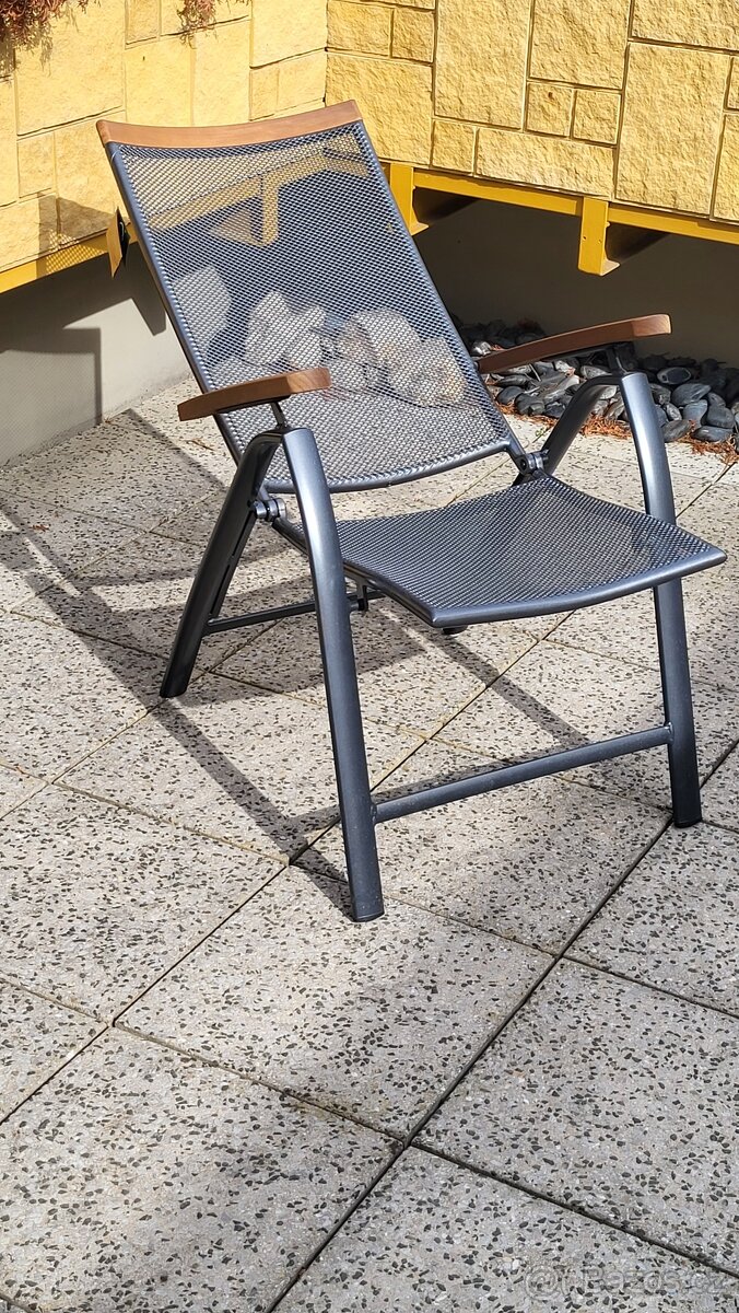 polohovatelné zahradní křeslo Larvik