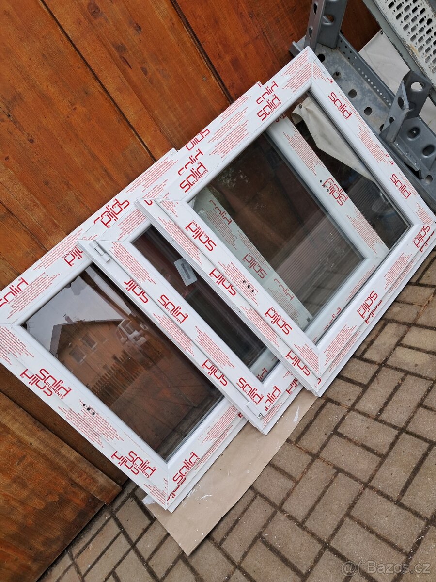3 kusy plastových oken, nové