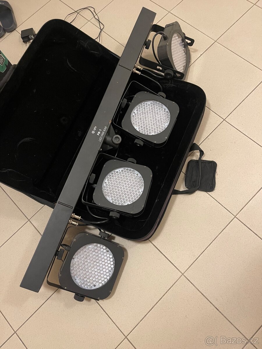 Osvětlení podia puv cena 20tis