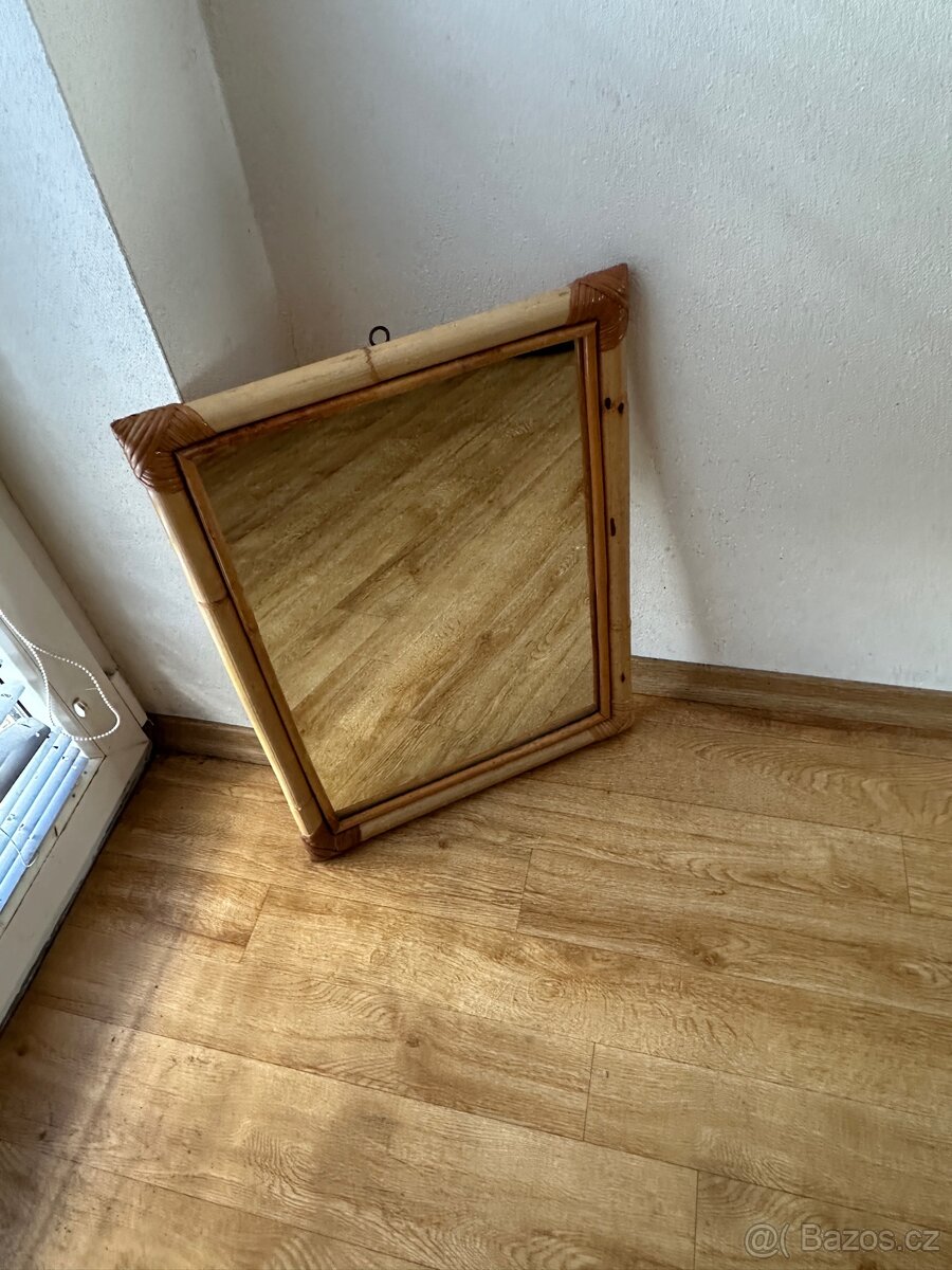 Ratanové zrcadlo