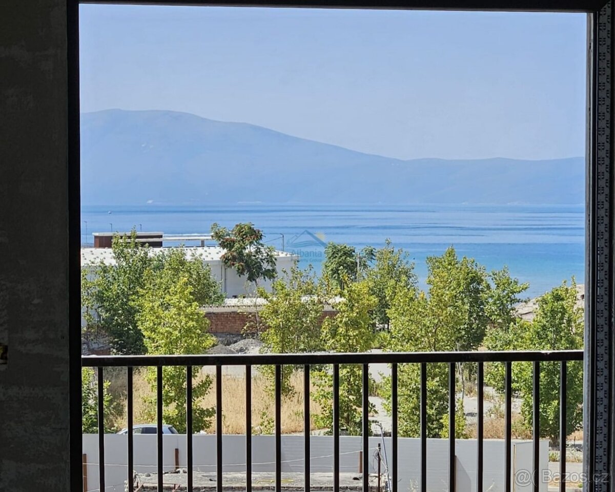 Studio 36m2 s výhledem na moře, promenáda Vlore, Albanie