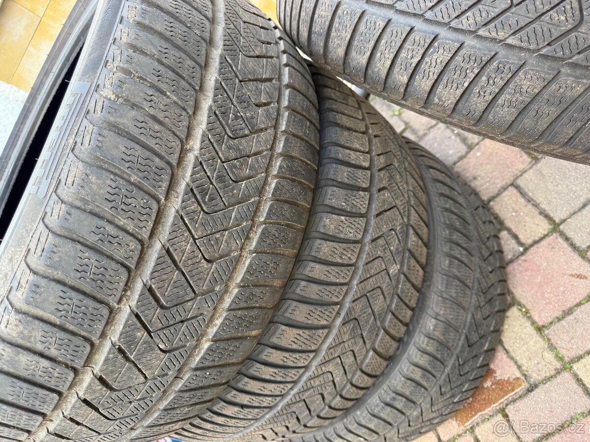 Zimní pneu sada Pireli Sottozero 3 265/40/R20