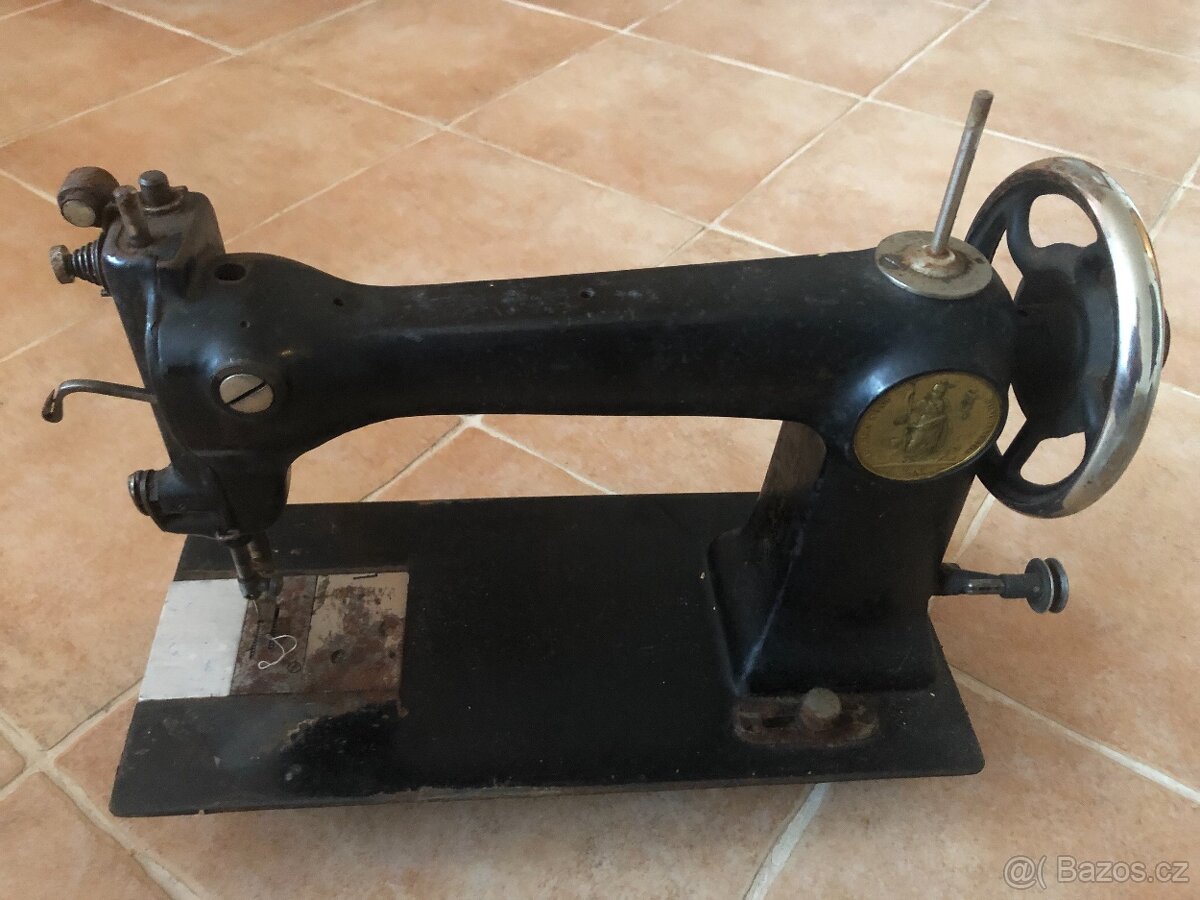 Šicí stroj Singer