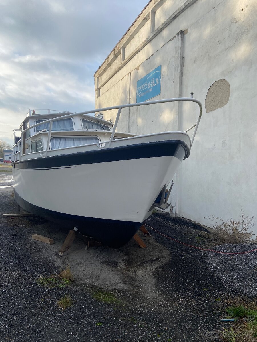 Ocelová kajutová loď 12x3,5 m