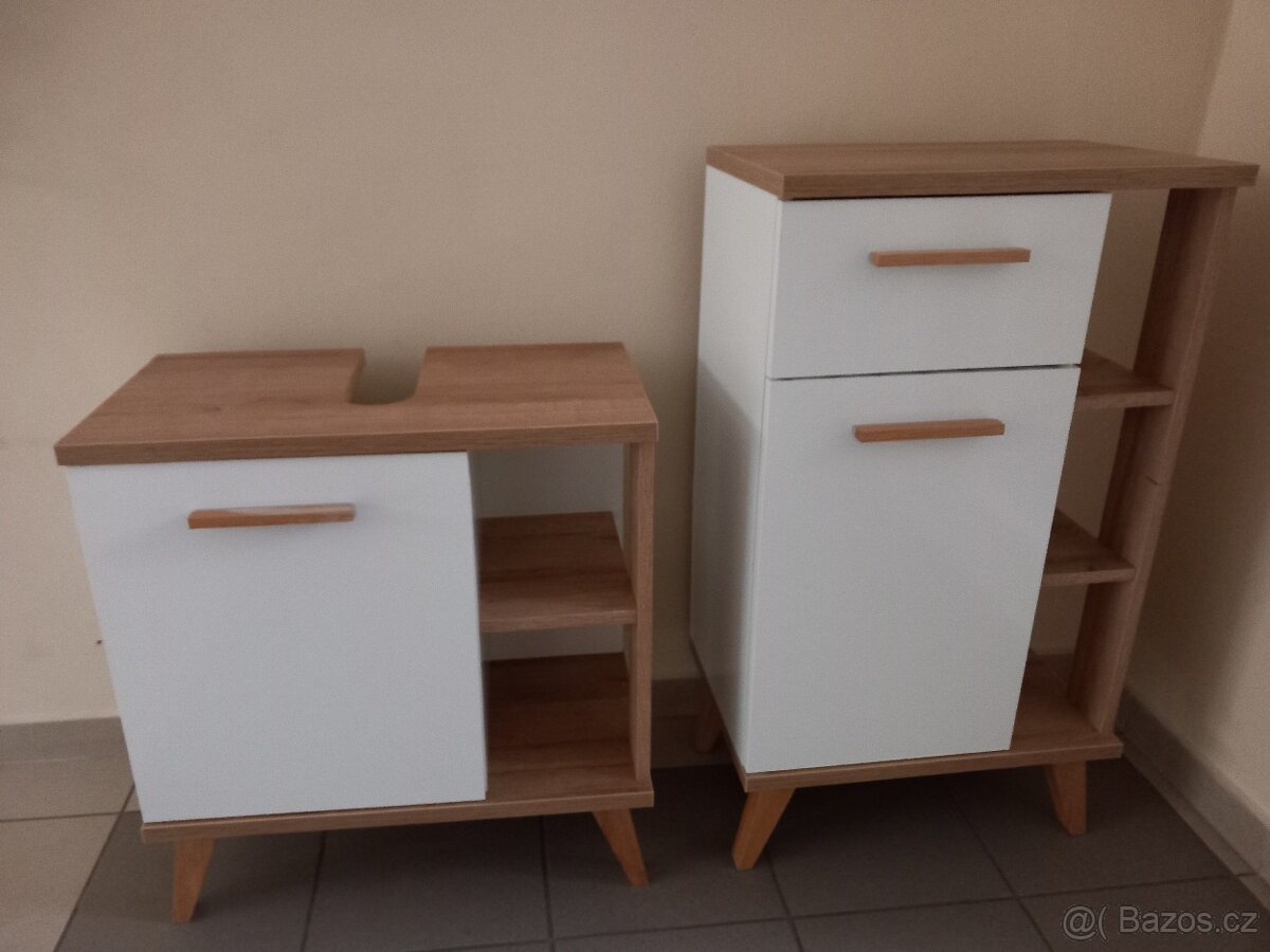 2 koupelnové skříňky