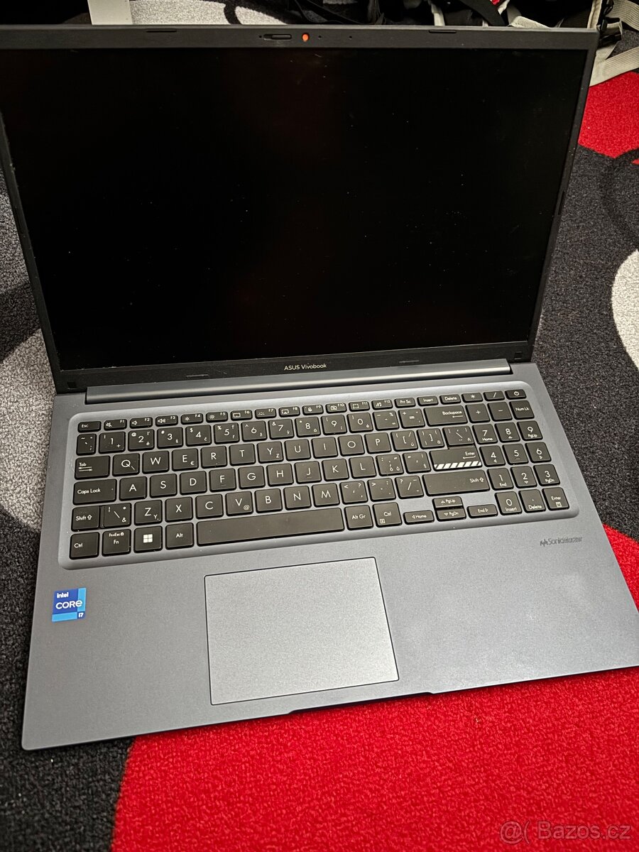 nepoužitý Asus Vivobook 15