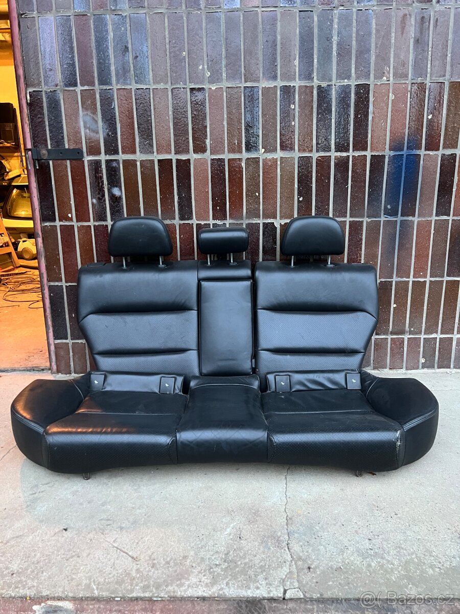 Zadní sedačky Legacy BP/BL