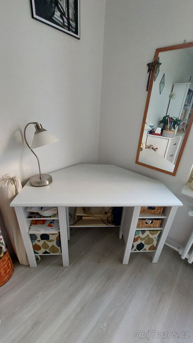 prodám rohový psací stůl Brusali Ikea