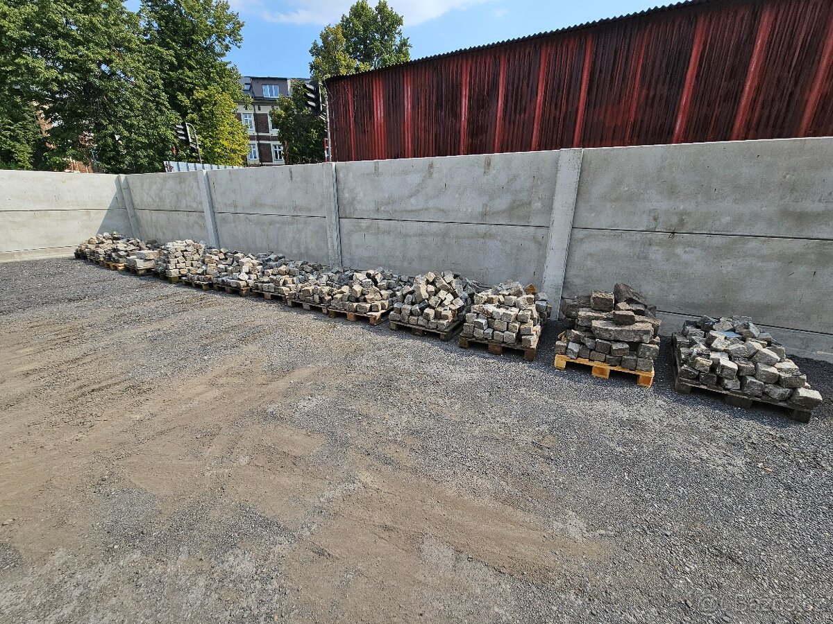 Dlažební kostky žula 10x10 cm