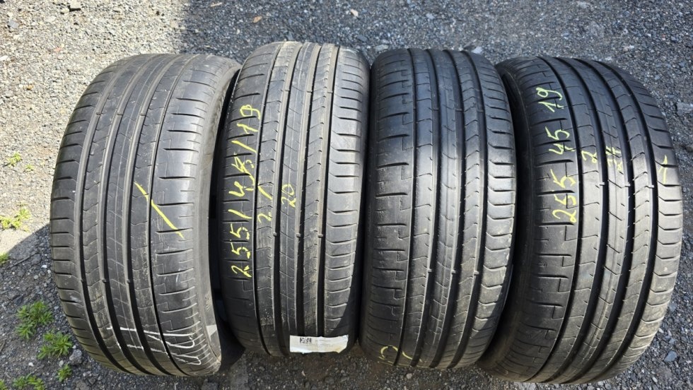 Letní pneumatiky 255/45/19 Pirelli