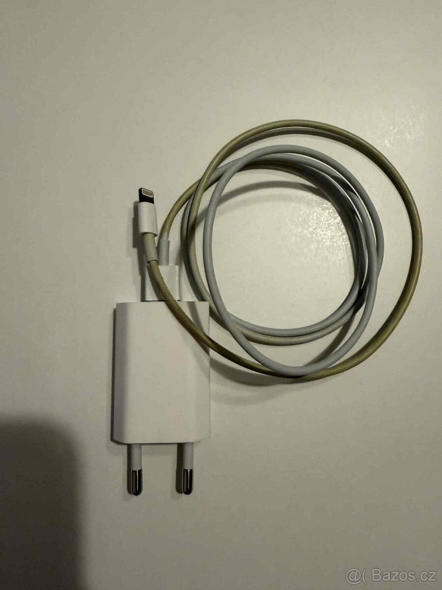 Nabíječka na iPhone