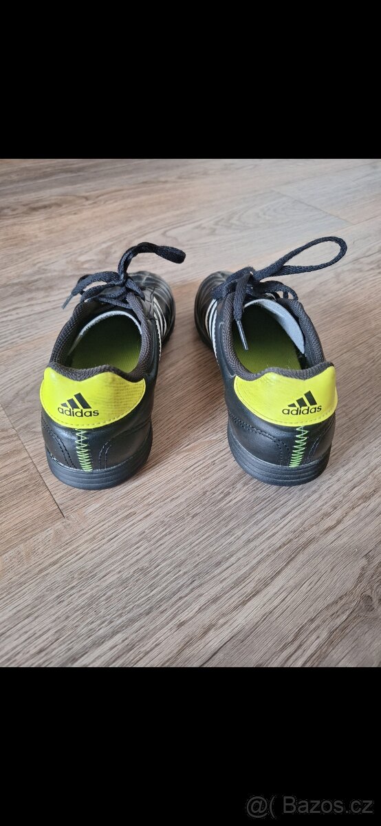 Turfy adidas 37 1/3