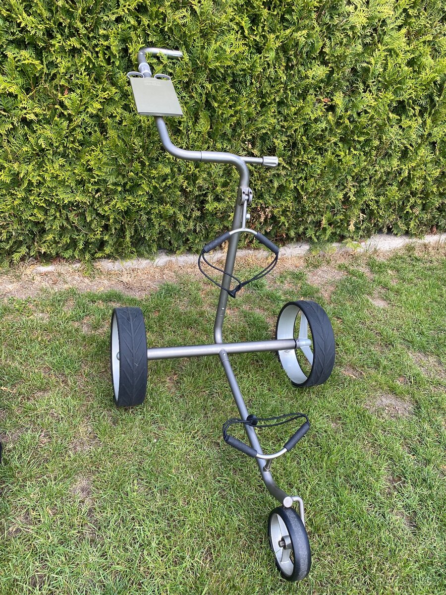 Elektrický golfový vozík JuCad