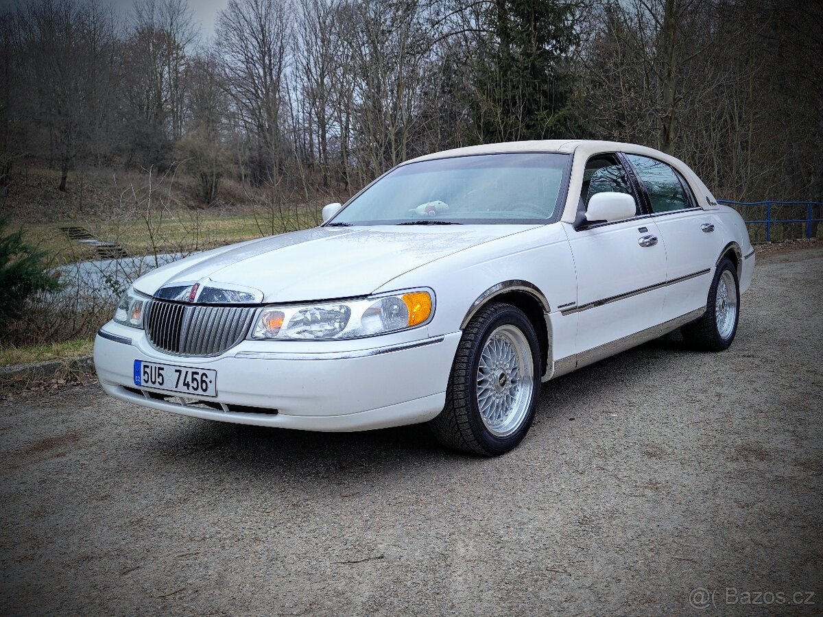LINCOLN TOWN CAR 4,6 V8