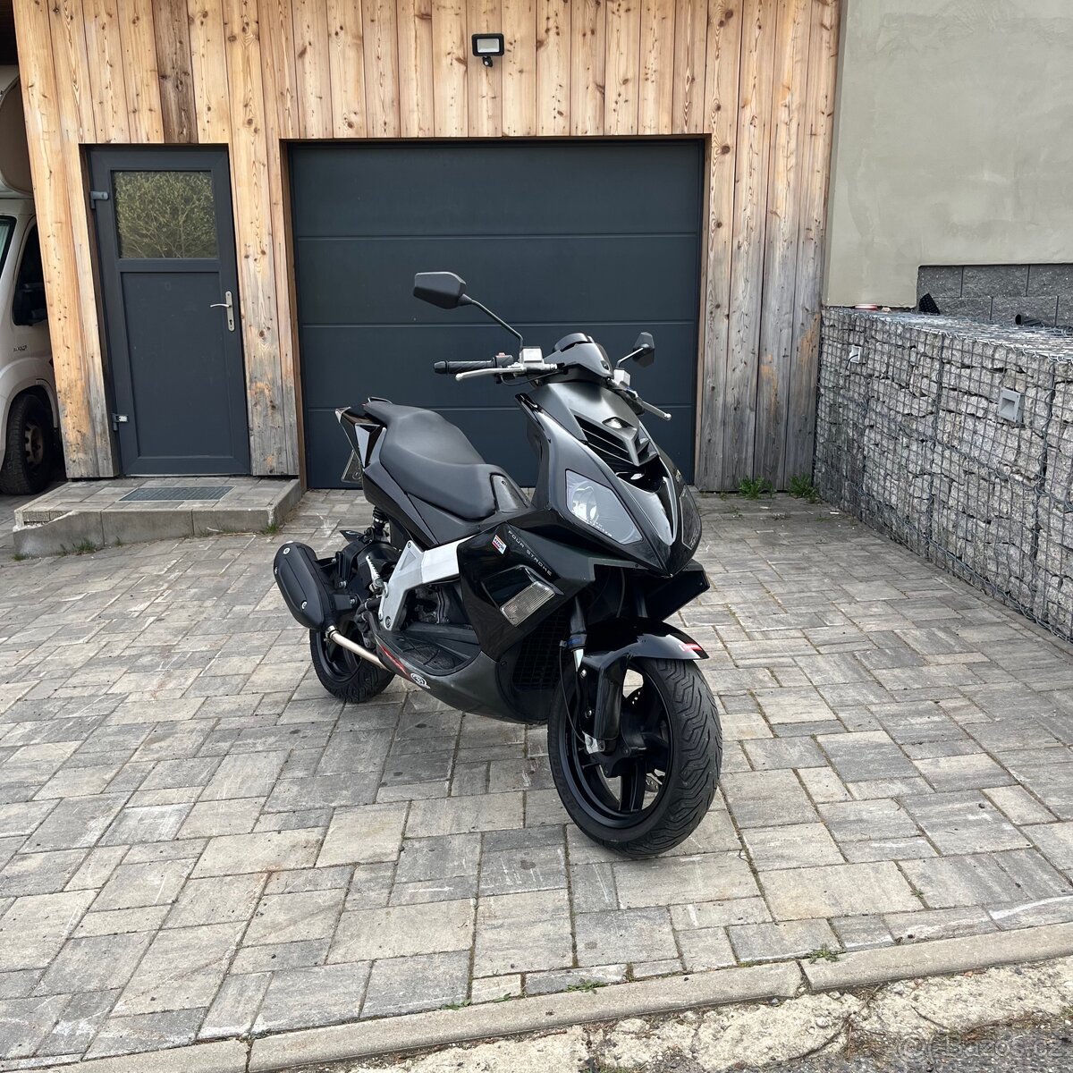 Skutr 125 11kw Derbi GP1
