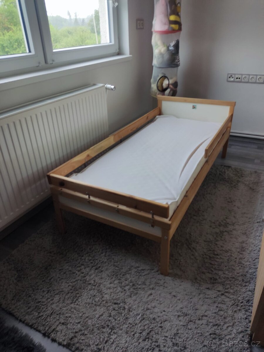 Dětská postel
