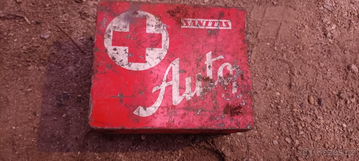 Autolékárnička