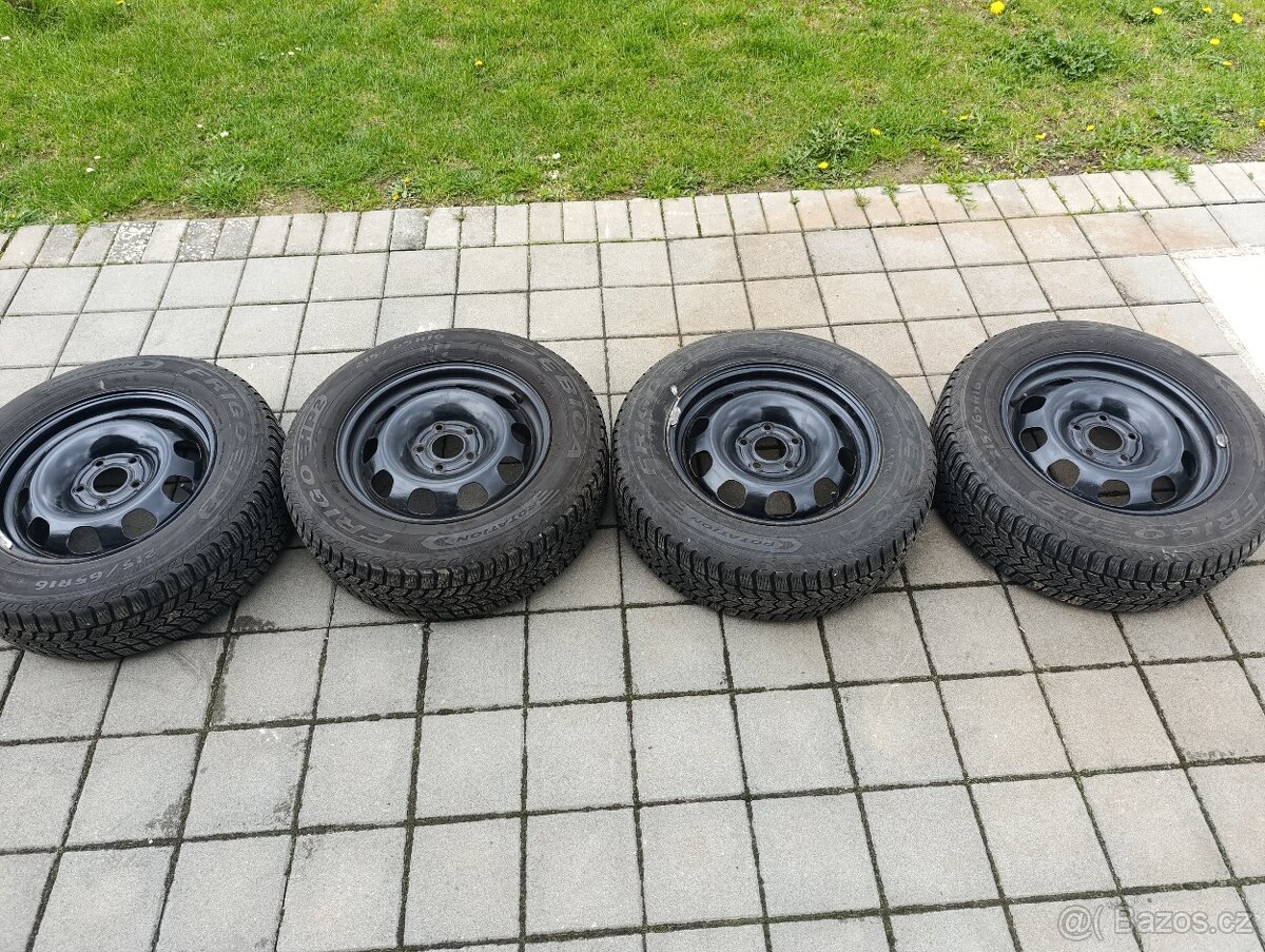 Pneu+ disk Duster 215/65R16 5x114.3