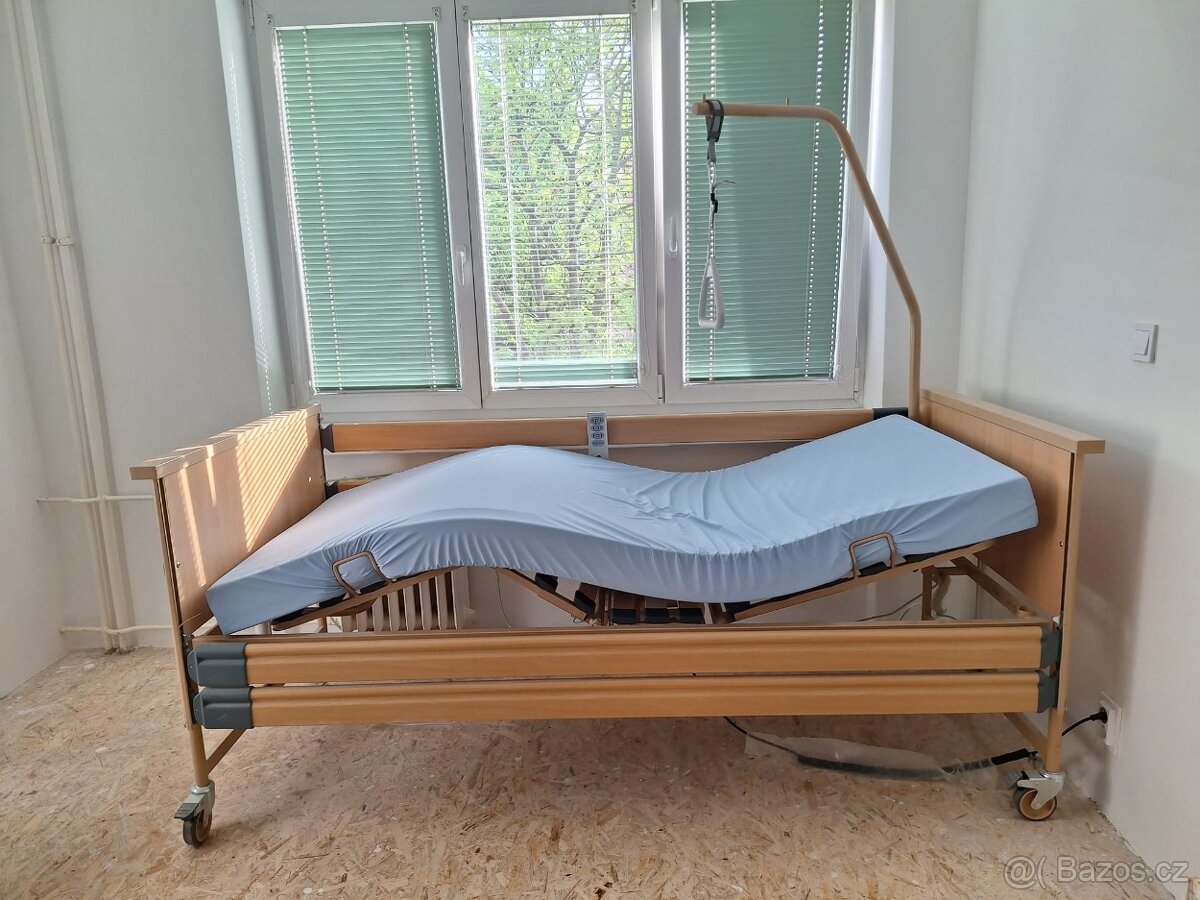 Elektrická polohovací postel