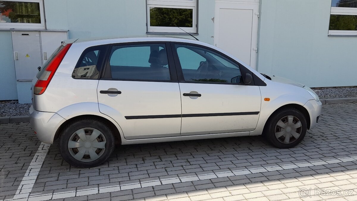 Ford Fiesta 1.3, 2003, pouze 101 000 km