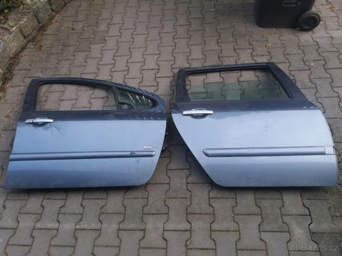 Pravé přední a zadní dveře Peugeot 307 SW 2008 Barva (M0ZW)