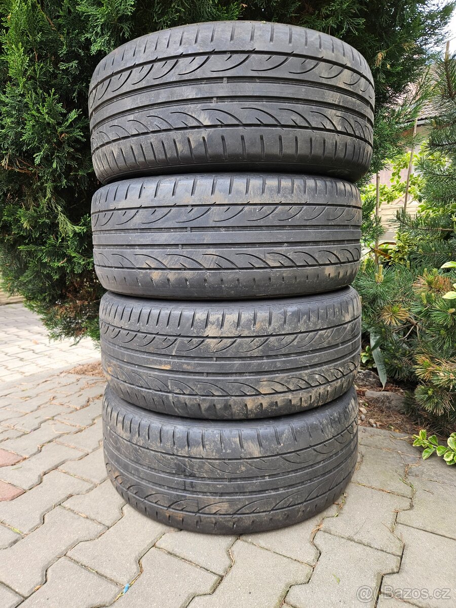 Letní pneu 235/50/18