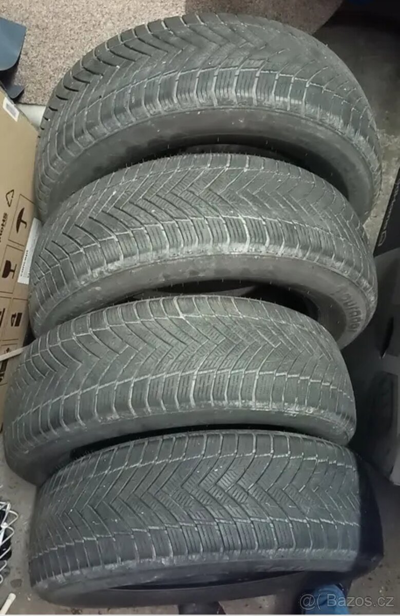 Gumy 215/65 r 16 na dojetí