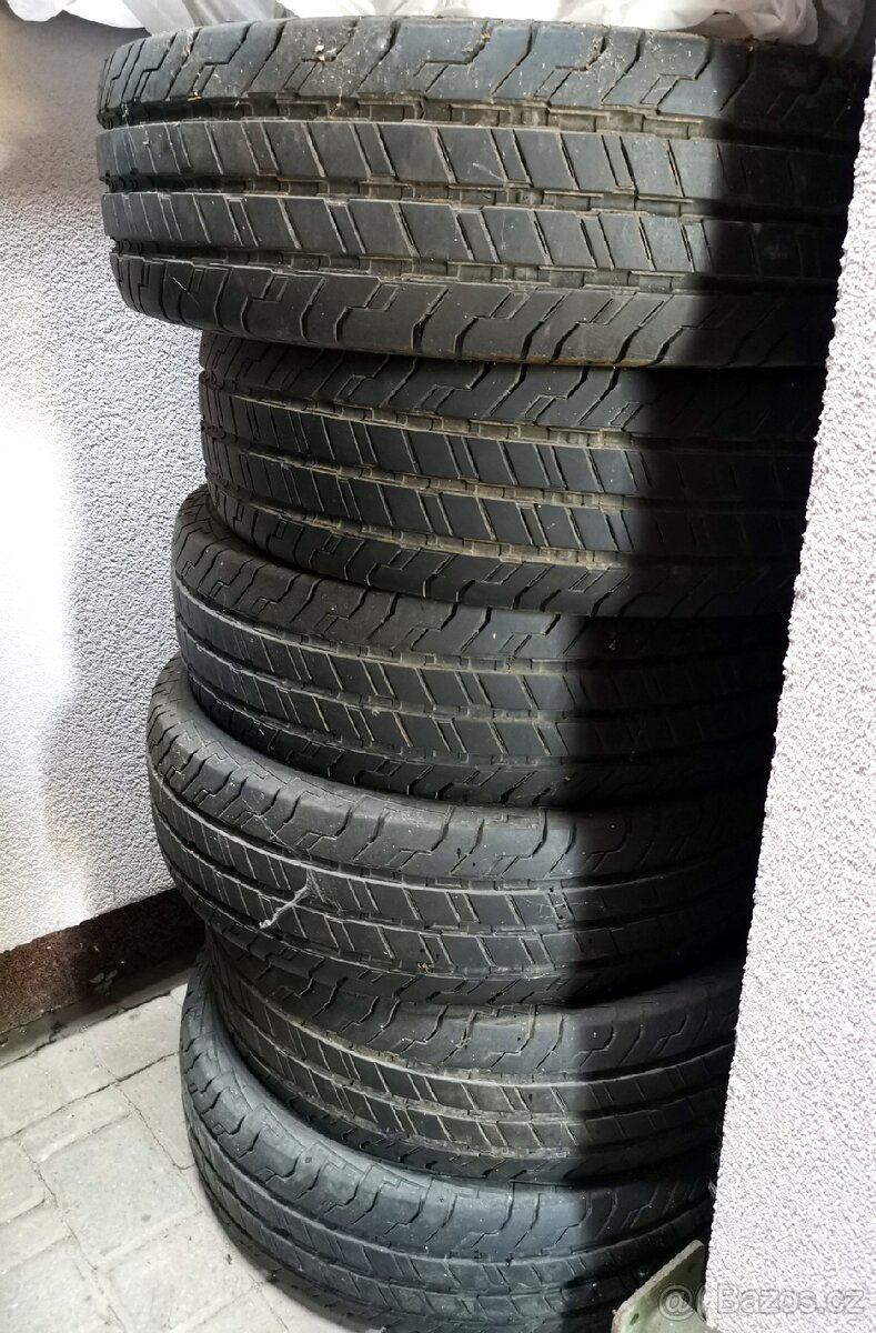 Letní sada na dodávku pneumatiky