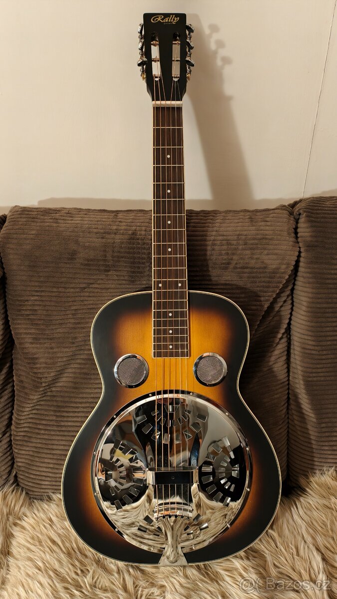 Dobro Rally Square Neck