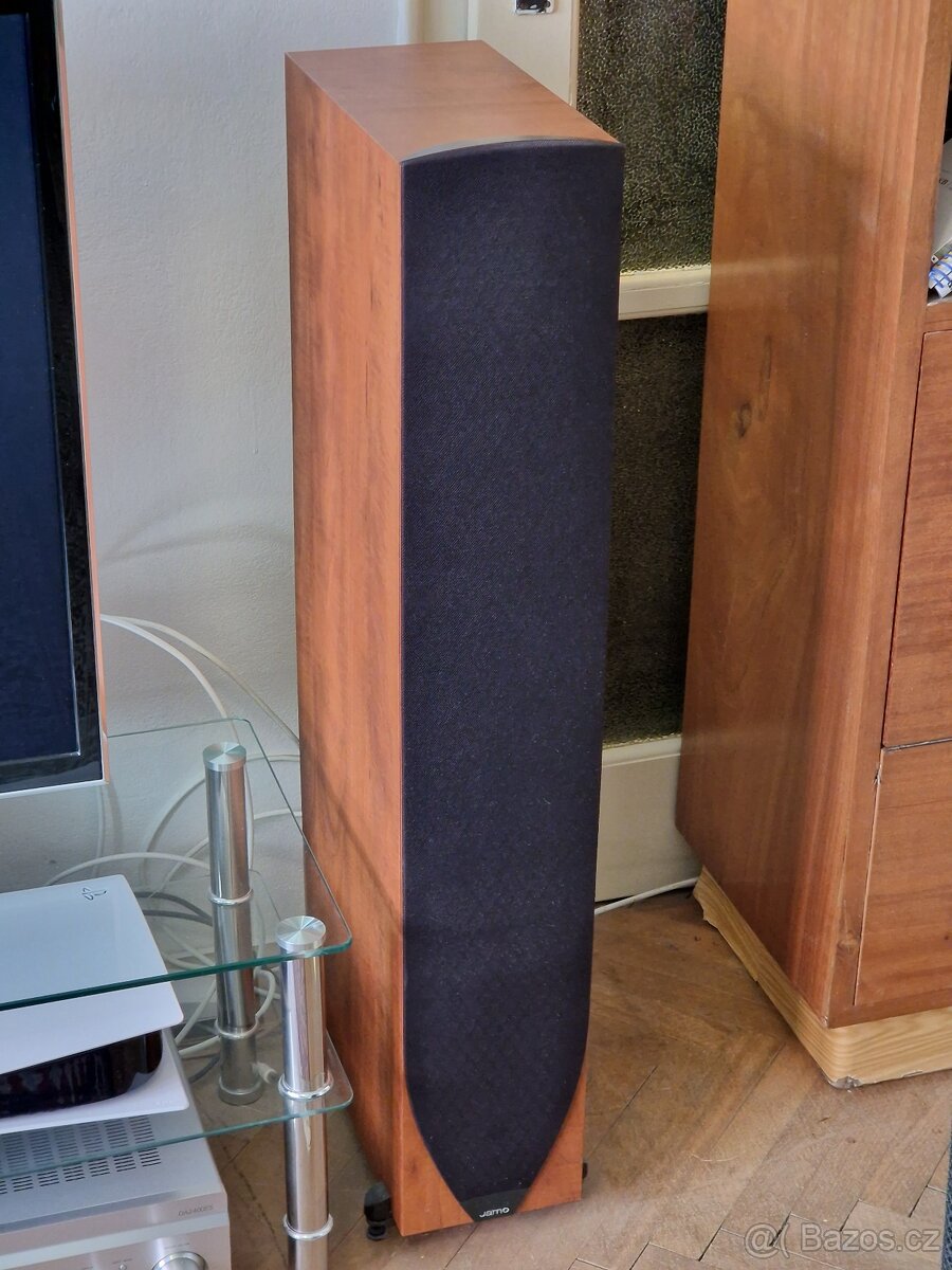 Reprosoustava Jamo C607 – s měděnými bi-amp kabely