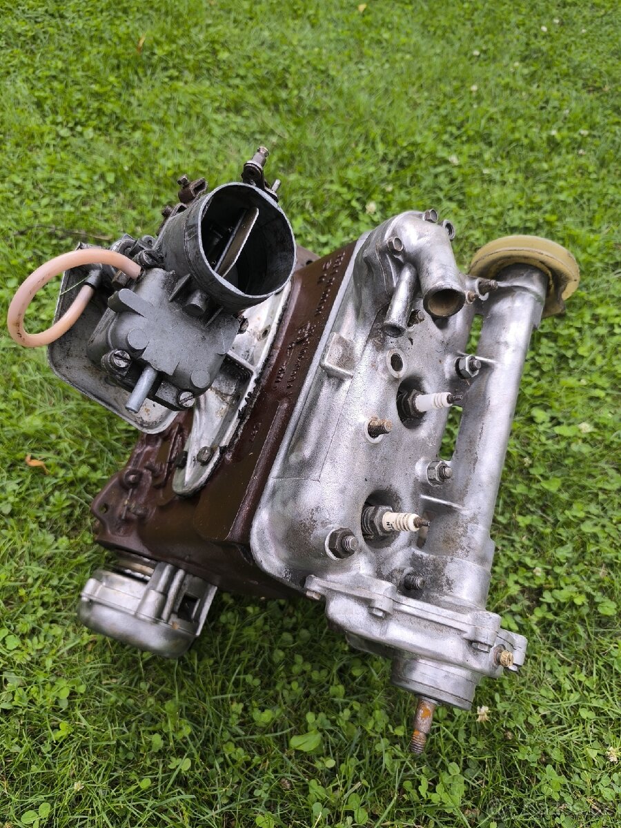 Motor k renovaci na Wartburg 353