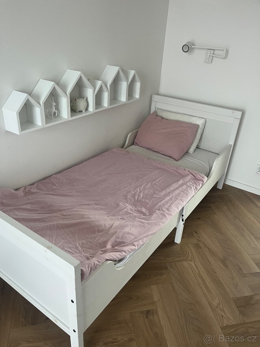 Rostouci postel Ikea Sundvik +matrace