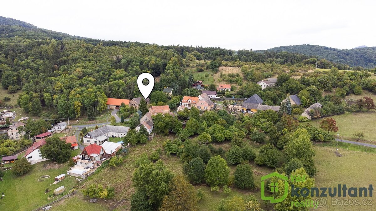 Prodej stavebního pozemku 1 155 m², Třebívlice - Skalice