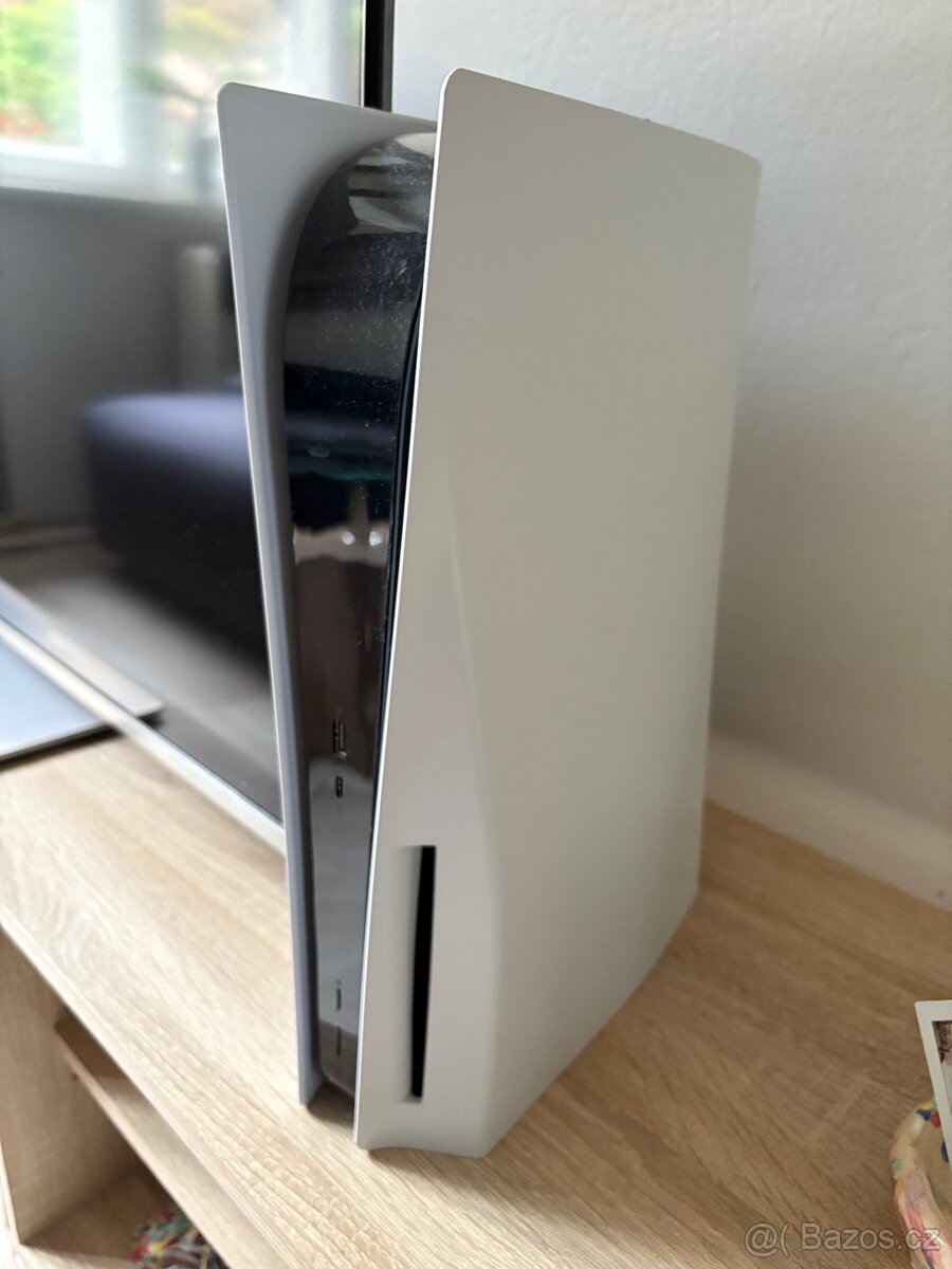 Prodám PlayStation 5 s mechanikou – výborný stav