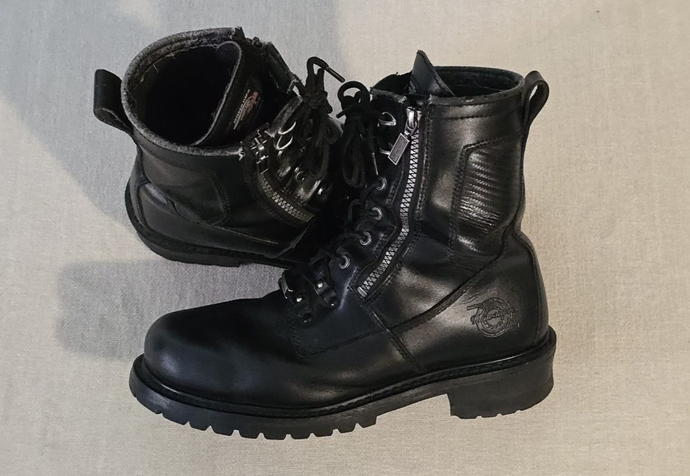 MOTO BOTY MILWAUKEE vel. cca 43 - 44