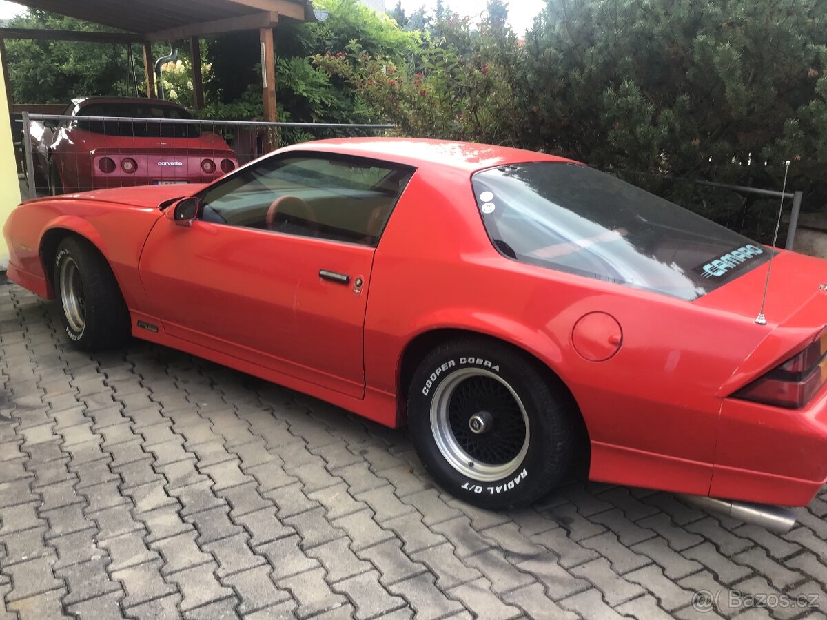 Prodam 2x Chevrolet Camaro, 2,8i V6,Rv.1988, Automat s TP,