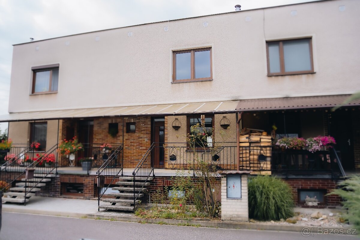 Prodej řadového domu 4+1 v Častolovicích