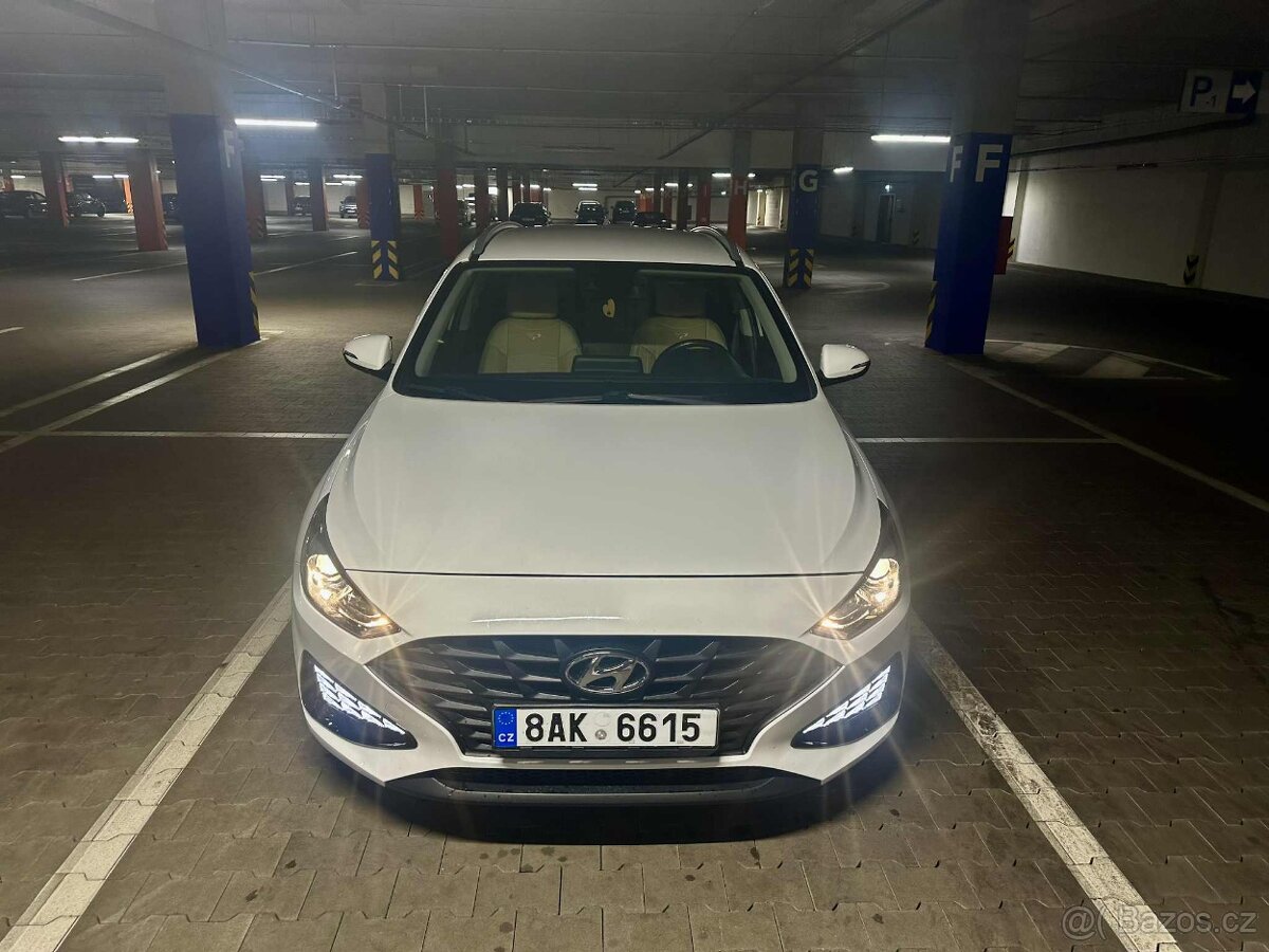 Jyundai i30 V ZÁRUCE