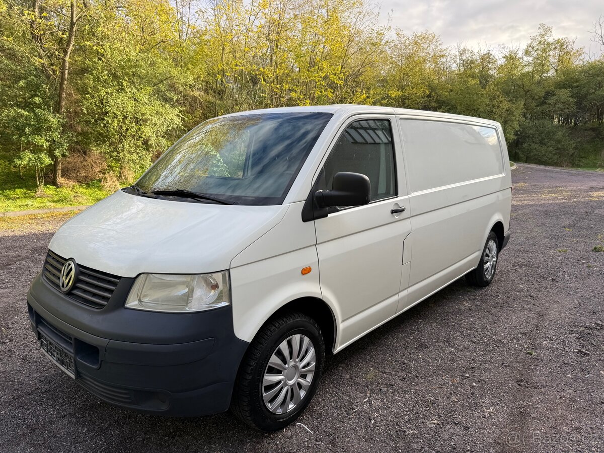 VW Transporter T5 1.9 TDI