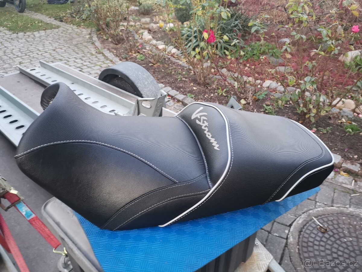 Extra polstrované sedlo na Suzuki DL1000 V-Strom