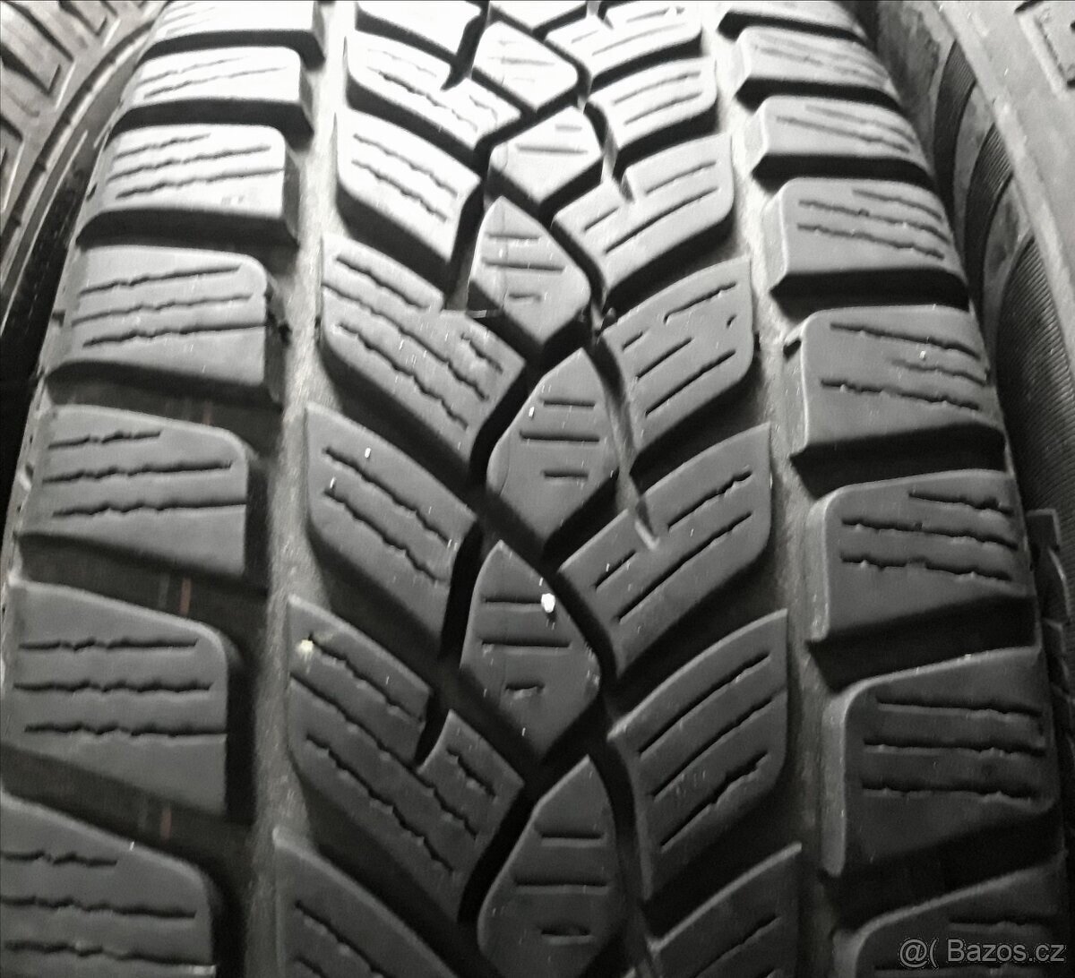 Sada téměř nových zimních pneu 205/60 R16 FULDA